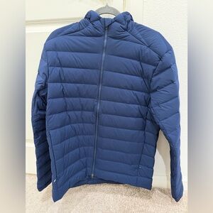 lululemon athletica Men's Navy Puffer Jacket